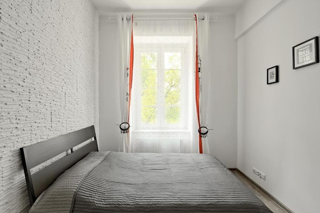Apartament W Centrum :) Cracovie Extérieur photo